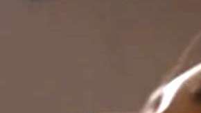 La telenovela "Caer en tentación" es protagonizada por Silvia Navarro, Adriana Louvier, Gabriel Soto y Carlos Ferro