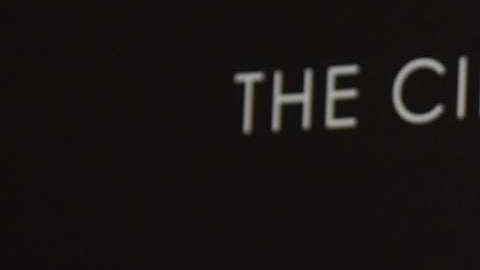 Chris Hemsworth personifica a Thor.