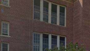 Los detenidos son estudiantes de Intermediate School 102, en Elmhurst. 