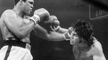 Ali en su pelea contra Alfredo Evangelista. AFP/Getty Images