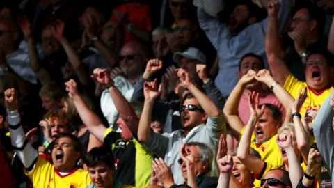 Aficionados del Watford pudieron llegar al encuentro con Newcastle gracias a la dirigencia de su club. (Foto: Dan Istitene/Getty Images)