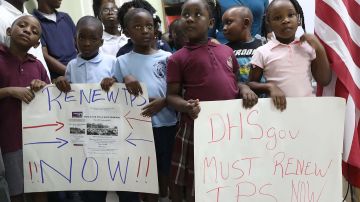 Haitianos abogan por la extensión de su TPS, que fue luego cancelado por el gobierno, con retraso de 18 meses. (Foto: getty)