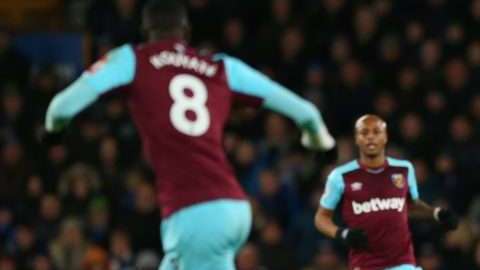 Wayne Rooney del Everton festeja su tercer gol frente al West Ham United en Goodison Park. (Foto: Jan Kruger/Getty Images)