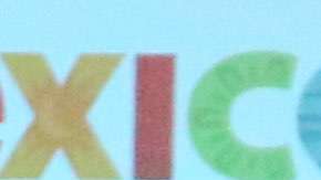 Arturo Olivé (der.) es el encargado de conducir los negocios de la NFL en México.