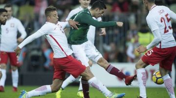El gol de Raúl Jiménez ante Polonia maquilló un partido para el olvido del Tri. (Foto: Imago7/Etzel Espinosa)