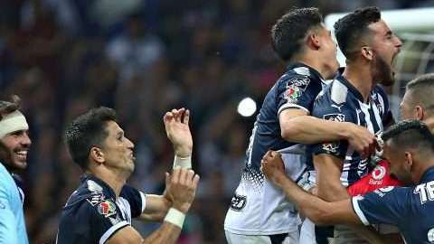El festejo de los jugadores de Monterrey tras vencer en penaltis al América para meterse a finales de la Copa MX. (Foto: Imago7)