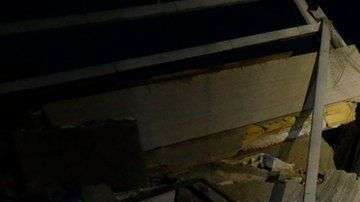 Un terremoto de 7,3 sacudió la zona fronteriza