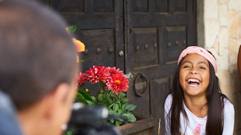 Las mexicanas Theresa Balderas y Paty, de 8 años de edad, forman parte del proyecto de Disney.