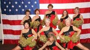 Grupo de animadoras mayores (más de 55 años), con base en Arizona.