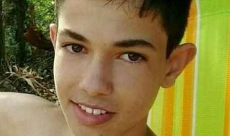 El joven jugador brasileño Vinicius Adriano del Boa Vista falleció al ser alcanzado por un rayo.