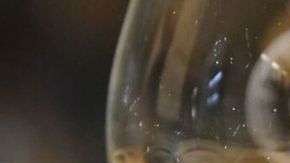 Los 200 mililitros de la bebida le costaron a el millonario chino Zhang Wei el equivalente a  $10,000. (Foto: Sandro Bernasconi)