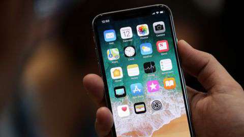 Una de las principales novedades del nuevo teléfono inteligente de Apple es que no tiene botón de inicio.