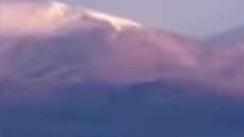 Una forma extraña apareció en Albania.