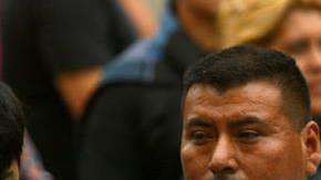 Familiares quieren de regreso a los tripulantes. /EFE