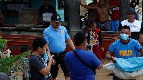 Destrucción y muerte deja la Tembin. / EFE