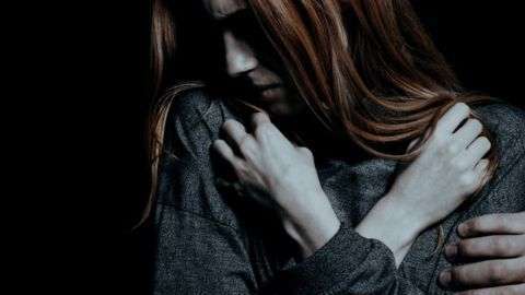 Tom insistió en que no recordaba haber intentado tener sexo con Sarah esa noche.