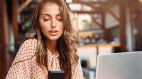 La adicción al celular se conoce como namofobia.