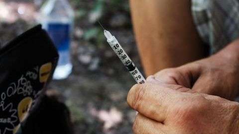 Detrás del dramático aumento en las sobredosis entre los consumidores de heroína están los opioides sintéticos como el fentanilo.