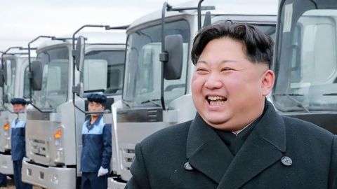 La prohibición de suministrar petróleo a Corea del Norte se ordenó a causa de las pruebas de misiles de este país.