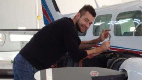 Dellen Millard en Millardair, la compañía aérea fundada por su abuelo en la década de 1960.