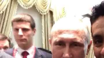 El presidente ruso Vladimir Putin y el portero Jorge Campos