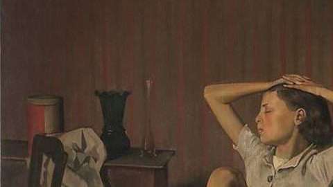 En la pintura se muestra a una jovencita mostrando su ropa interior y con pose sugerente.