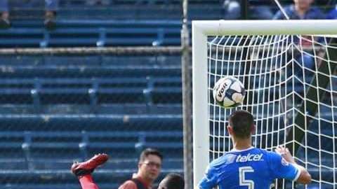Un golazo de chilena del colombiano Avilés Hurtado fue nominado para el premio Puskas