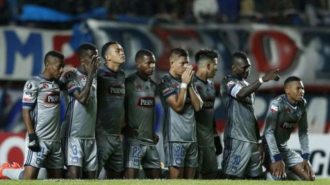 Emelec espera poder jugar la final ante Delfín en el Capwell el próximo miércoles. (Foto: Gabriel Rossi/LatinContent/Getty Images)