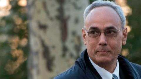 Manuel Burga (izq.) a la llegada a la corte. DON EMMERT/AFP/Getty Images)