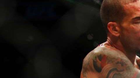 Yancy Medeiros y Alex Oliveira en pleno combate.  Gregory Shamus/Getty Images