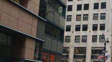 Parte del edificio fue desalojado.