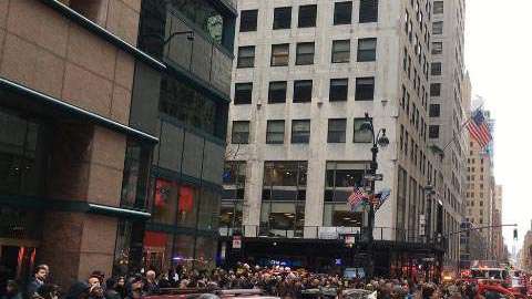 Parte del edificio fue desalojado.
