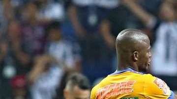Enner Valencia y Avlilés Hurtado dos gigantes de Monterrey y Tigres que definirán al campeón del Apertura 2017 de la Liga MX. (Foto: Imago7)