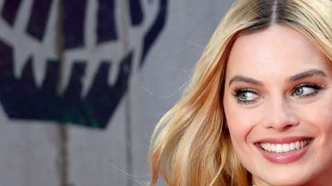 Margot Robbie.