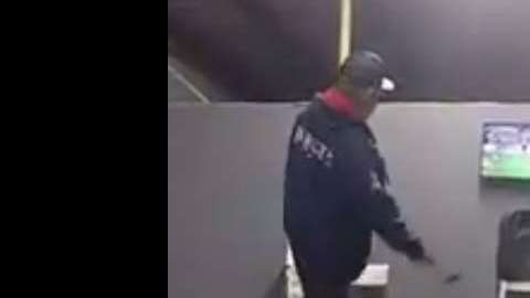 El aficionado de Rayados de Monterrey rompió su tele a martillazos