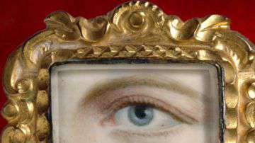 Broches, alfileres, anillos... toda clase de joyas con ojos de personas amadas.