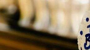 Tenemos varias motivaciones diferentes a nivel individual para dar propinas, como querer fomentar un mejor servicio en la próxima visita, o recompensar o complacer a quien la recibe u obtener aprobación social.