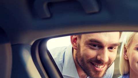 Piensa con la cabeza y no con la emoción cuando quieras comprar un auto.