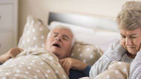 El trastorno durante la fase REM hace que quien lo sufre actúe más allá de los sueños.