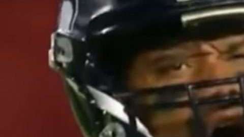 Así se dolió Russell Wilson tras un golpazo del apoyador de Arizona Karlos Dansby.