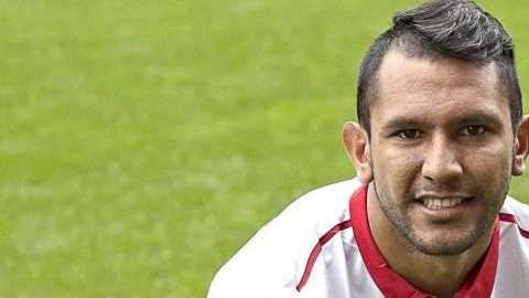 Walter Montoya, volante ofensivo argentino importado del Sevilla español por el Cruz Azul mexicano.