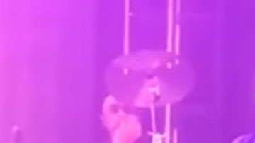 Yuri explotó en pleno concierto.