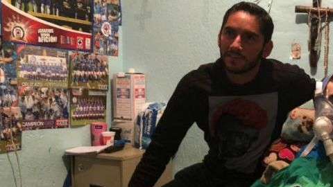 Jesús Corona visitó a Marco Antonio García, quien padece distrofia muscular de Duchenne