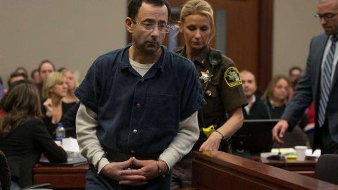 Larry Nassar ha visto a sus víctimas en la corte. EFE