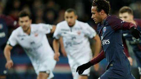 Cada vez toma más fuerza una posible salida de Neymar del París Saint-Germain