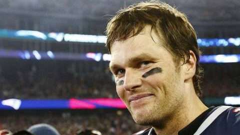 El quarterback de los New England Patriots Tom Brady buscará otro anillo de Super Bow en su carrera. (Foto: EFE/EPA/CJ GUNTHER)