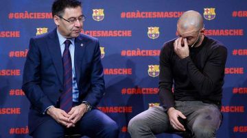 Javier Mascherano rompió en llanto en su homenaje de despedida