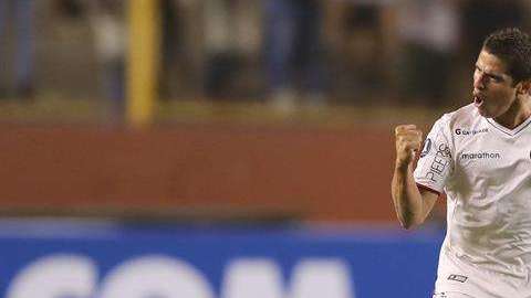 Aldo Corzo sufrió un traumatismo testicular durante un entrenamiento