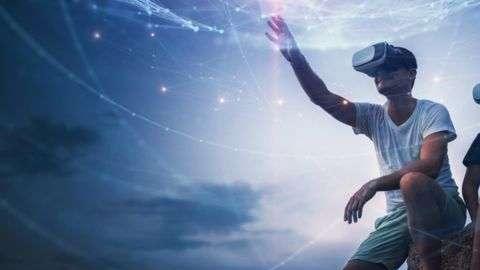 ¿Realidad virtual o aumentada? Una mezcla de ambas: la realidad mixta promete ser la gran revolución de 2018.