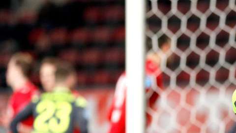 Hirving "Chucky" Lozano anotó su gol número 12 en la Eredivisie